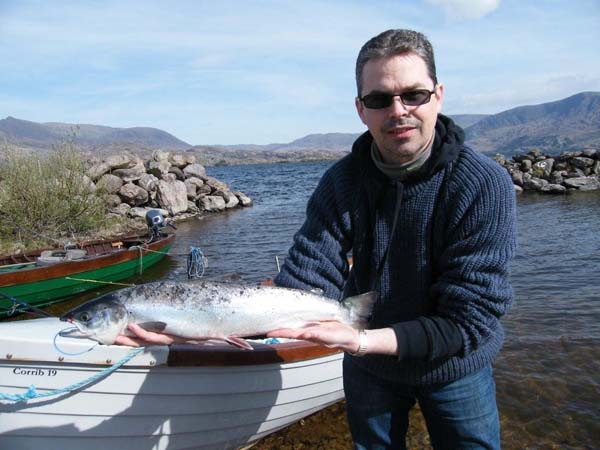 Mr. Clancy prend le premier grilse de la saison 2010 (4lbs)