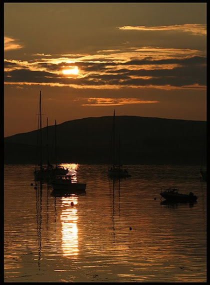 Parfois mouilles "in the harbour", quand il n'y a plus de place dans le Marina, un reve quand meme