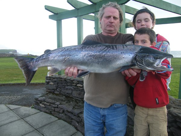 Quelques beaux poissons pris les 2, 3 dernieres semaines au lough Currane de Waterville