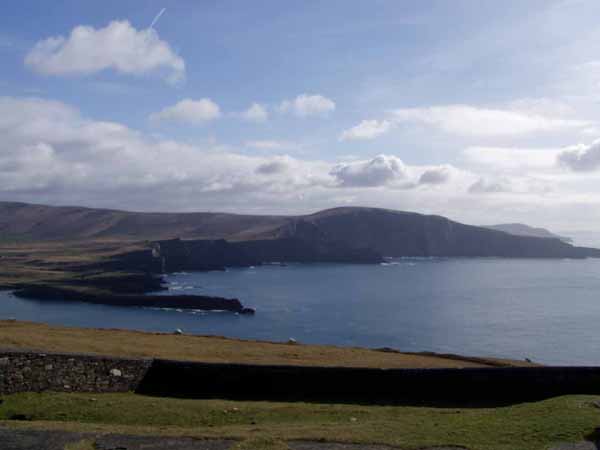 Vum Brayhead op Valentia Island richtung Long Island an Horse Island