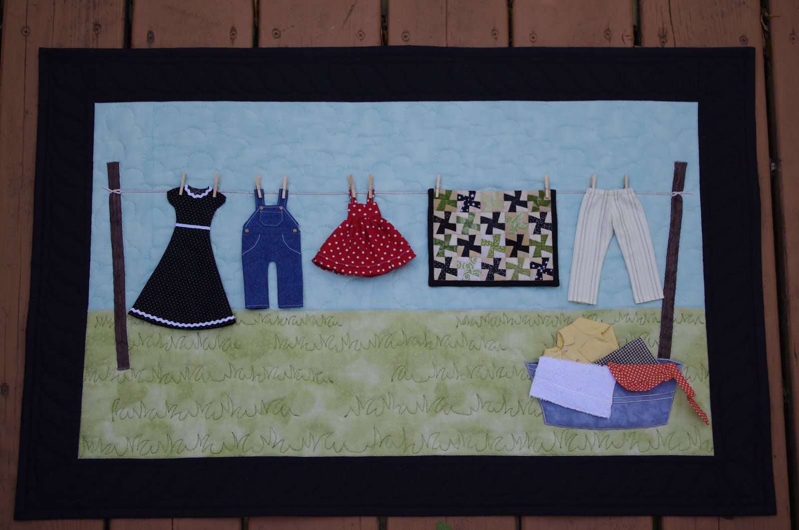 Ahhh...Quilting Clothesline Wall Hanging!