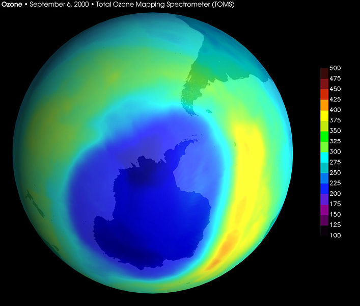 [707px-Largest_ever_Ozone_hole_sept2000_with_scale.jpg]
