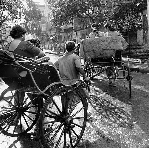 [rikshaw+pullers.jpg]
