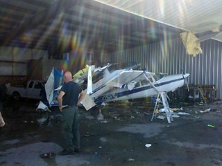 hanger_crash040410_04.JPG