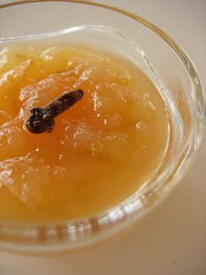 The other day my mom sounded highly enthusiastic on the phone about a new quince marmal Pear Marmalade (Armut Marmelatı)