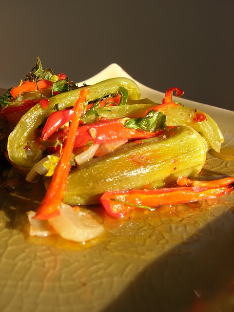 Among the numerous delicious vegetables that I hated as a kid Baked Okra (Fırında Bamya)