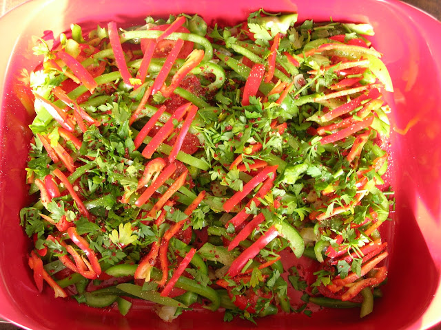 Among the numerous delicious vegetables that I hated as a kid Baked Okra (Fırında Bamya)