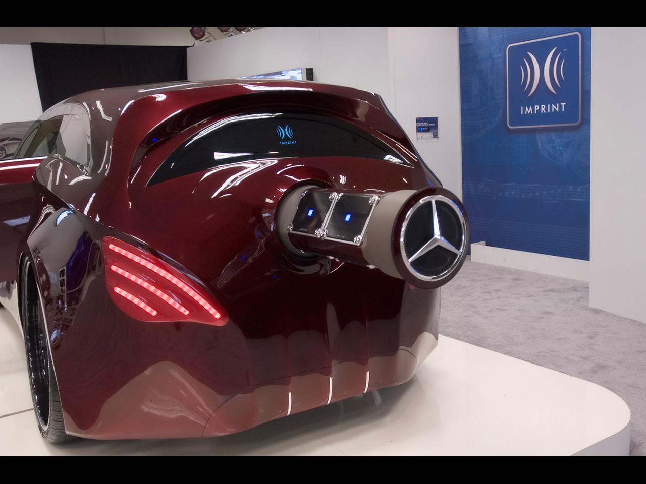 [2007-Alpine-Imprint-RLS-Demo-Car-based-on-Mercedes-Benz-R500-Amp-Rack-1-1280x960.jpg]