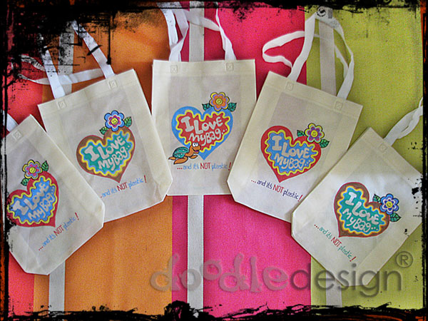 cute cartoon characters. cute cartoon characters in love. cute cartoon characters.