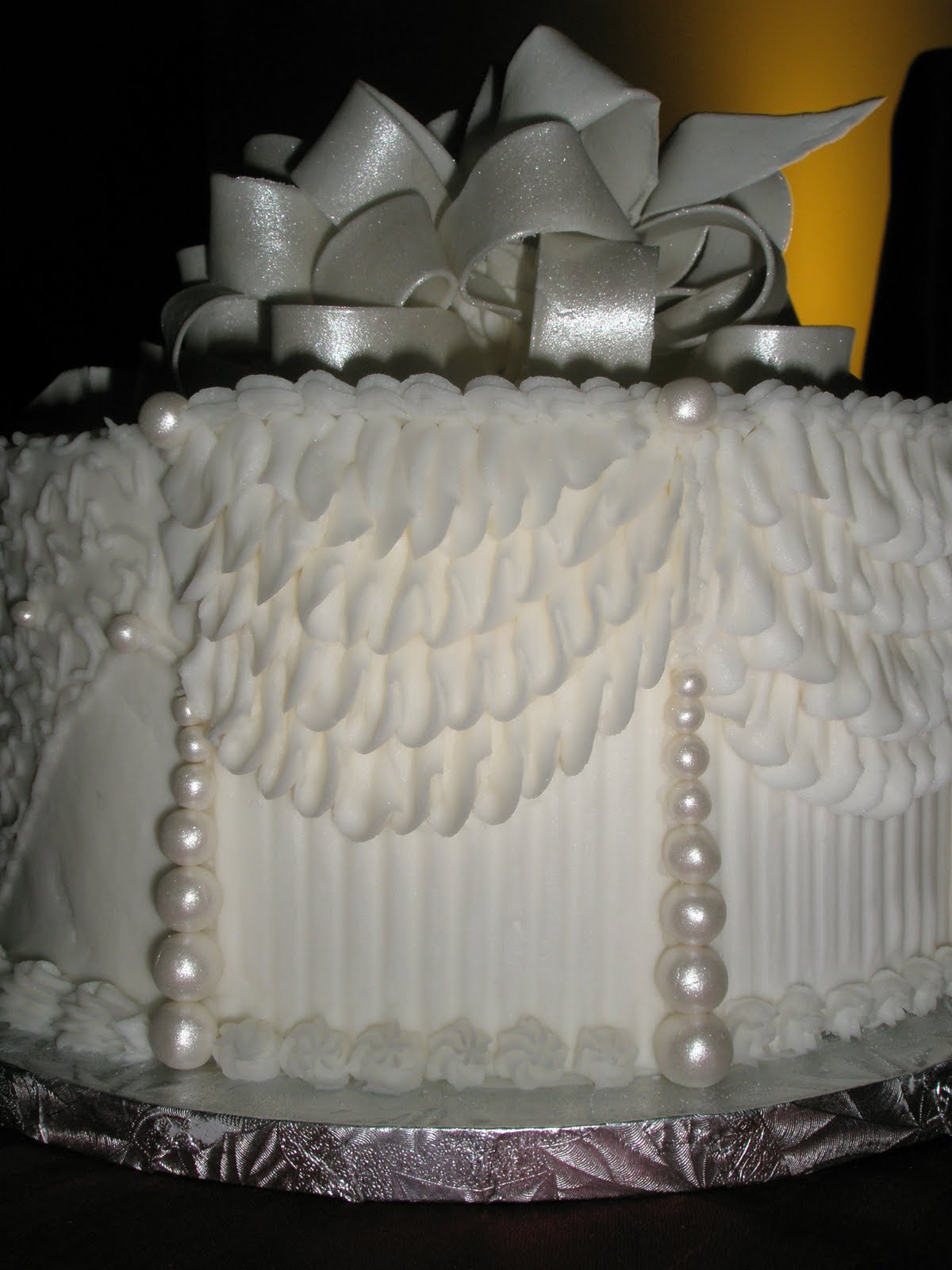 The Cake Engineer Embossed Buttercream Class Cake