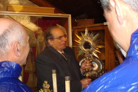 [Padre+Fernandes.JPG]