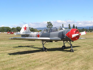 Yakolev Yak52