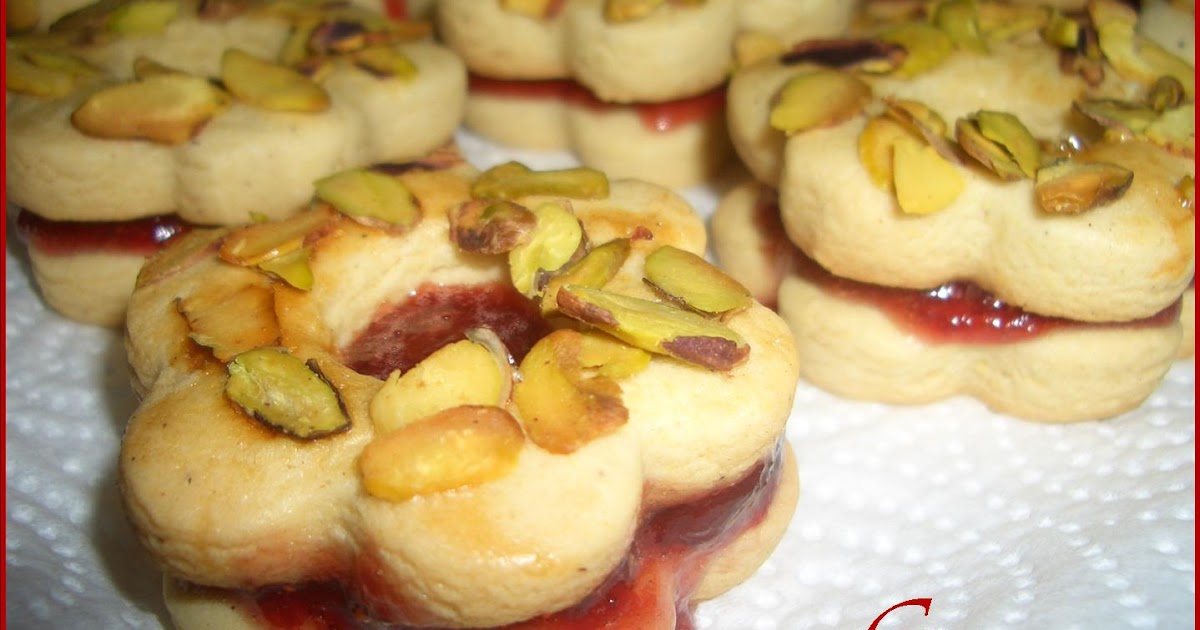GANNE�DEN LEZZETLER ÇİLEK REÇELLİ SANDVİÇ KURABİYE
