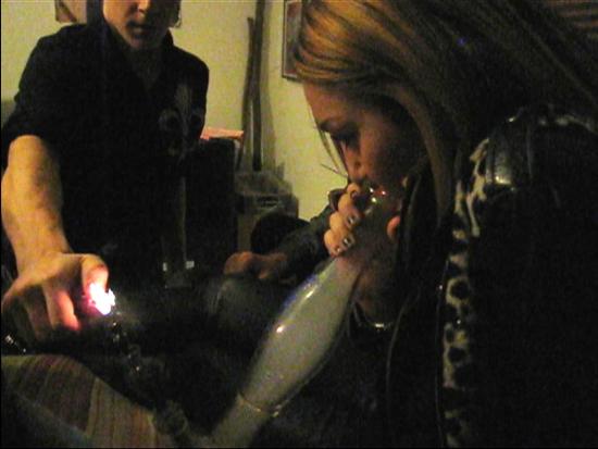 miley cyrus smoking a bong picture. picture of miley cyrus smoking