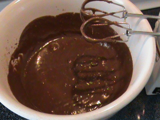 [Chocolate+Walnut+Brownies+016.JPG]