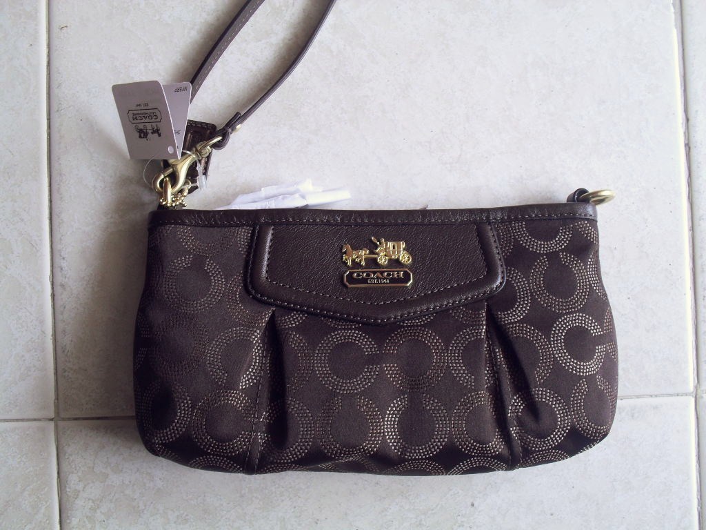 coach wristlets sgd