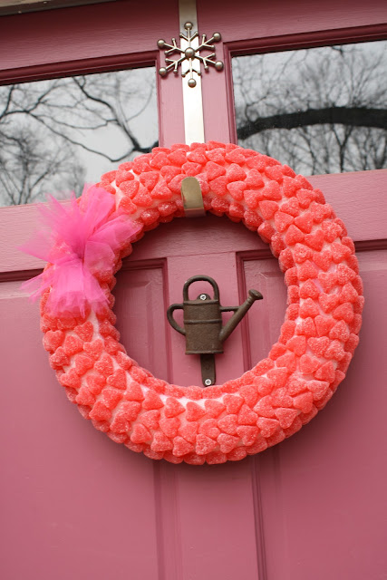 Love this unique valentine's candy wreath! It's so cute and unlike most candy wreaths! 