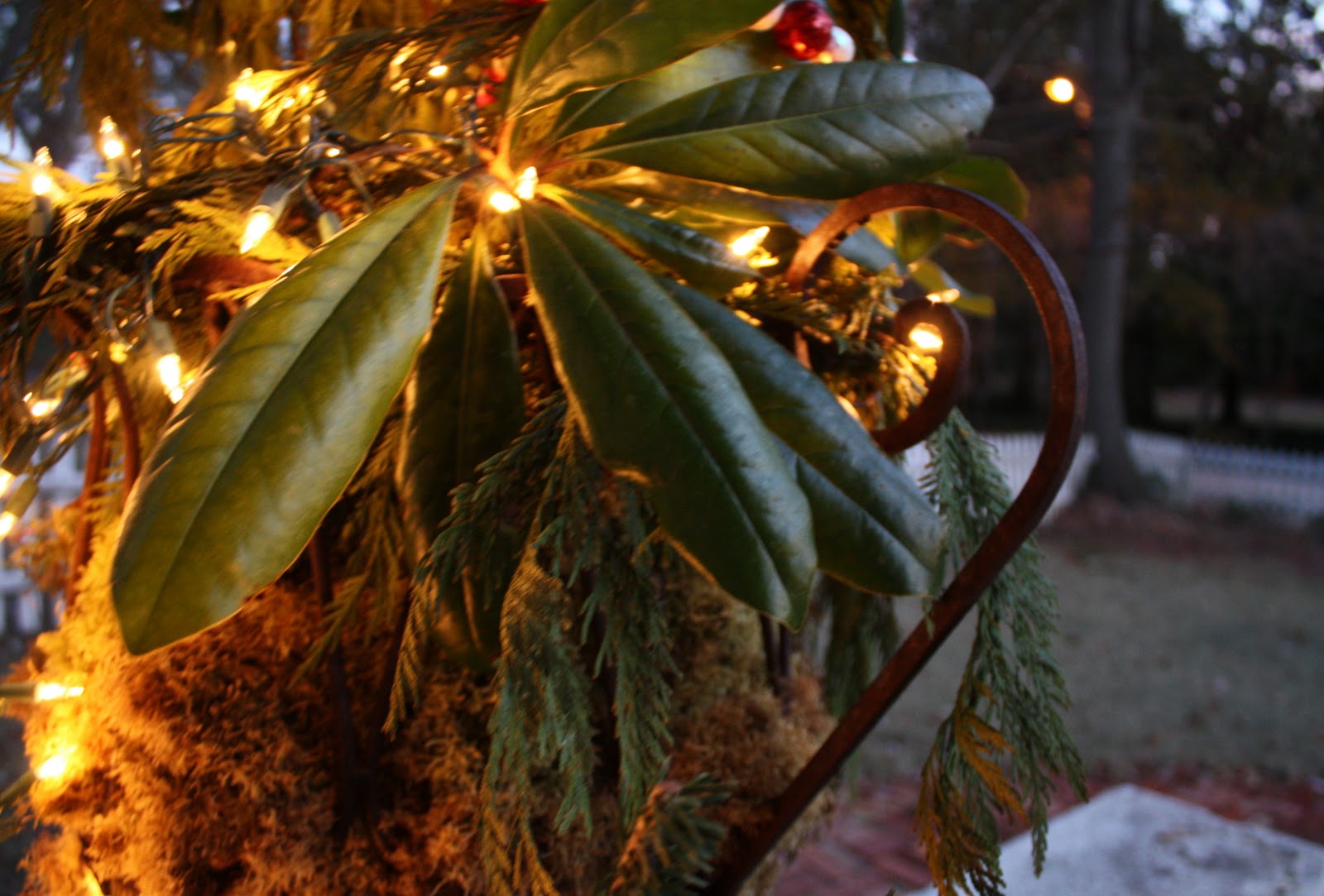 Our Southern Nest My Tomato Cage Christmas Tree