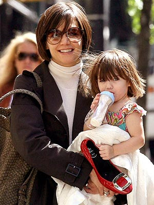 katie holmes hairstyles short. Katie Holmes Short Bob Pixie