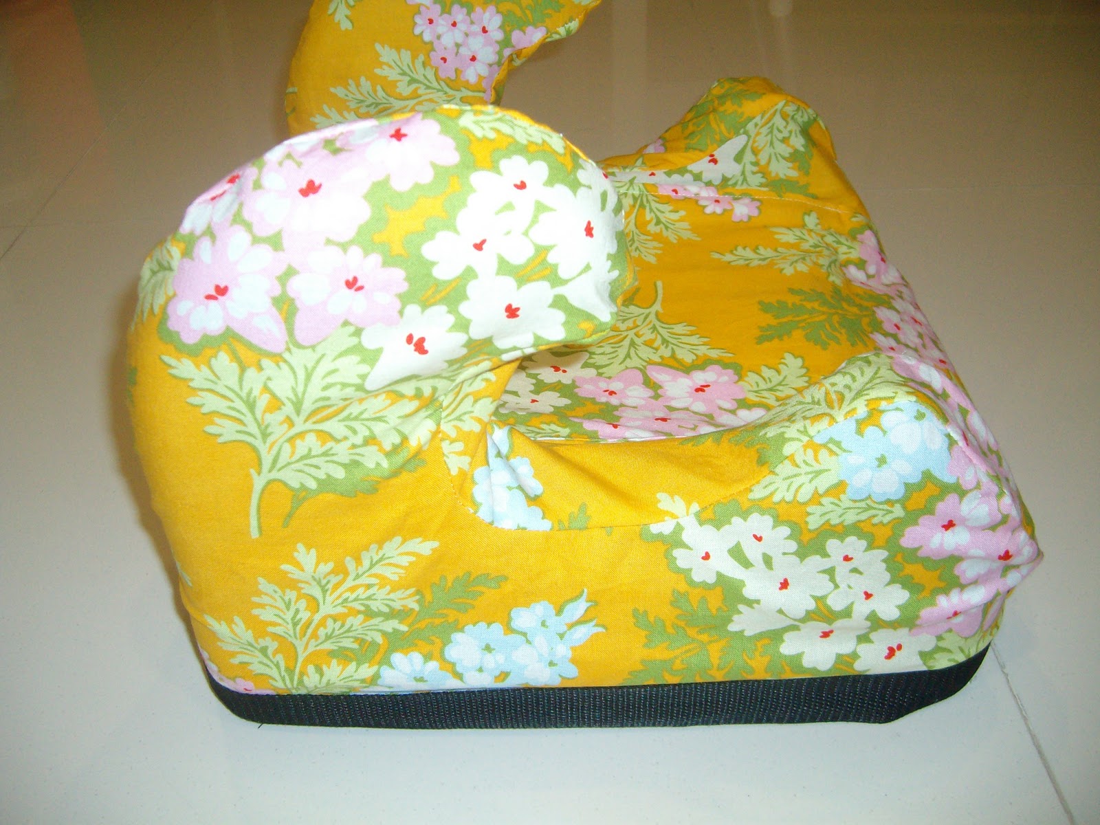 mommy sew pretty Booster Seat Cover