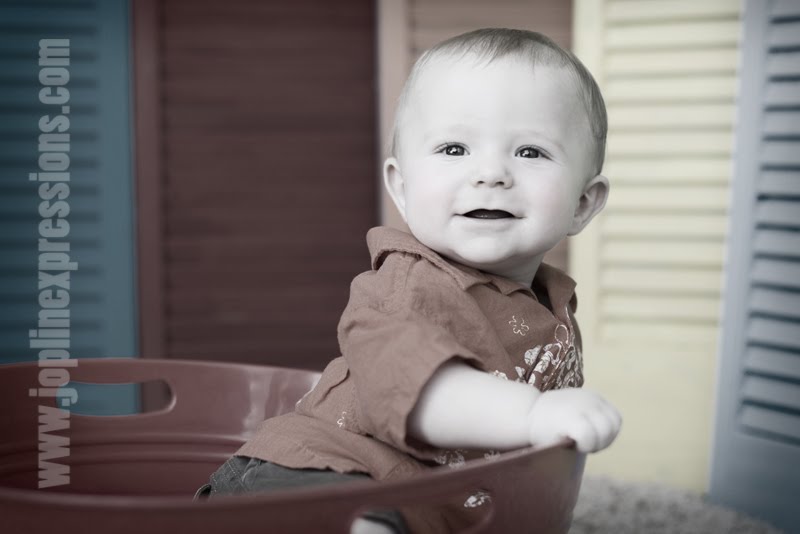 [strngr6mo+182e.jpg]