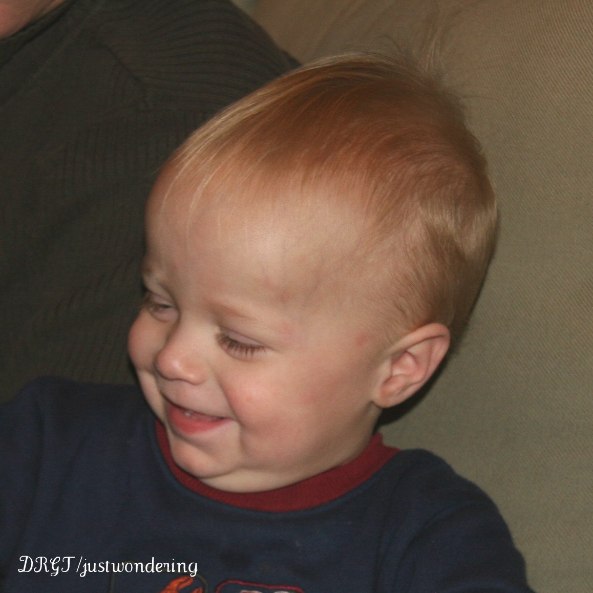 [griff+cropped+lighter.jpg]
