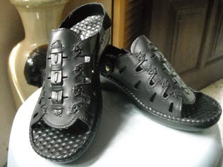 Black Massage Flat Shoe