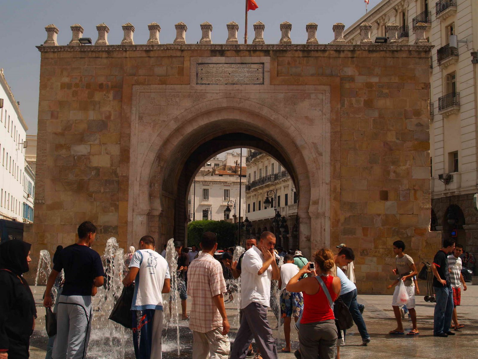[TUNEZ200820080910_327.JPG]