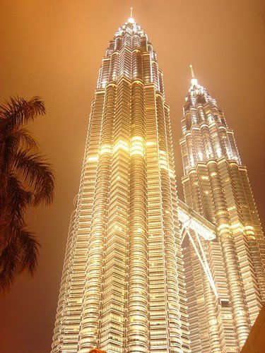 [torres+petronas.jpg]