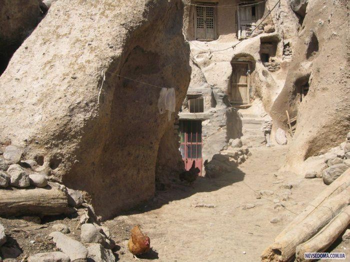 [700+years+old+stone+houses+in+Iran+7.jpg]