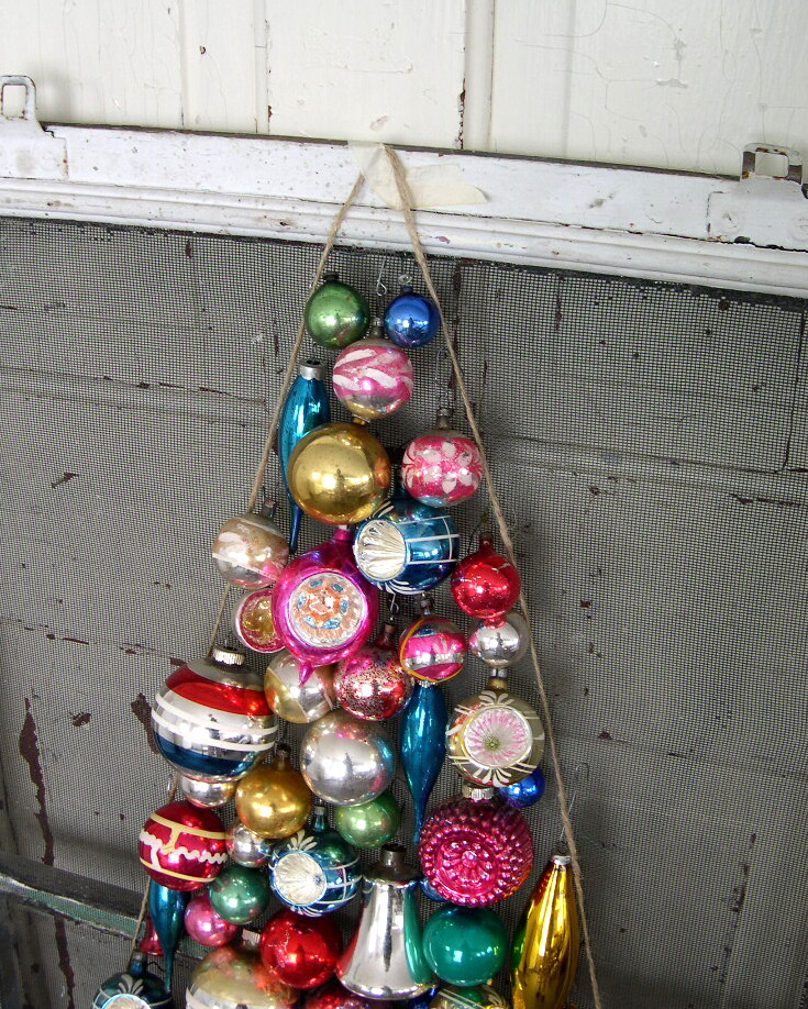into vintage it s just like a christmas tree but without into vintage it s just like a christmas tree but without