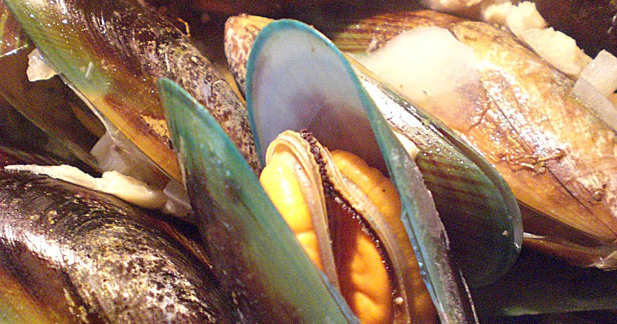 ChezWhat? Green Lips