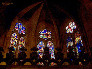 Detalle de las vidrieras desde el interior de la Catedral