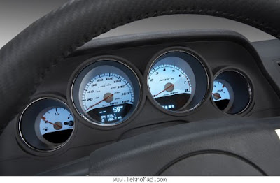 srt8
