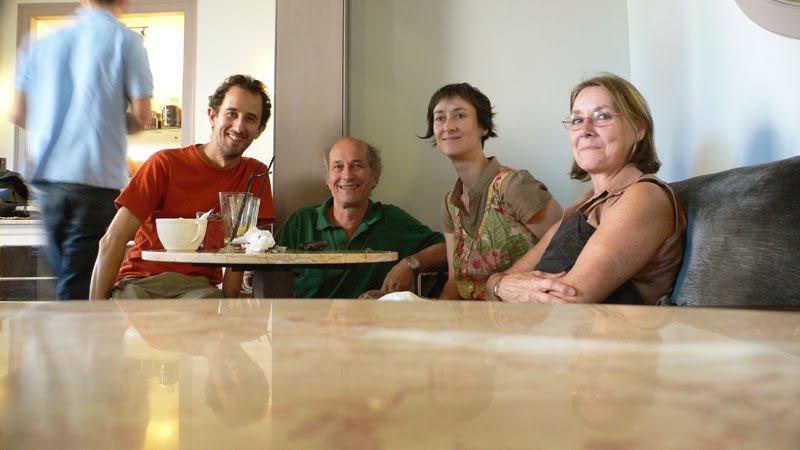 [L1230523.jpg]