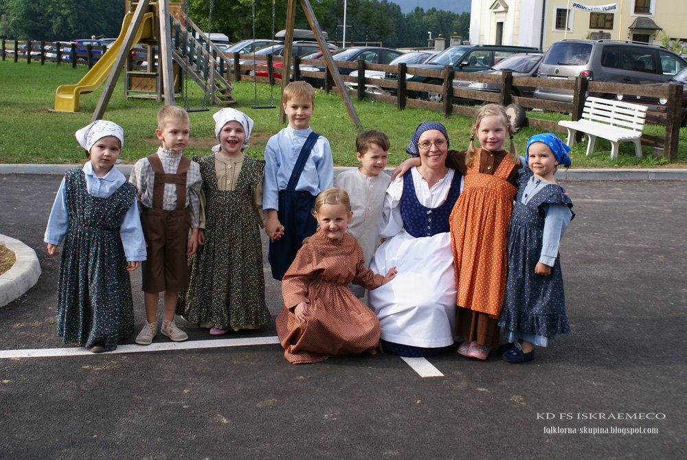 [VRTEC+ANICE+ČERNEJEVE.JPG]