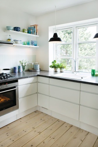 Moderne Küche in schwarz/weiß | connys diary