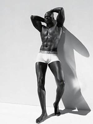 DJIMON%2BHOUNSOU%2BFOR%2BCALVIN%2BKLEIN2.jpg