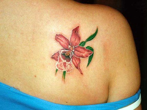Fifth up in my Flower Tattoo Art collection is this stunning shoulder tattoo