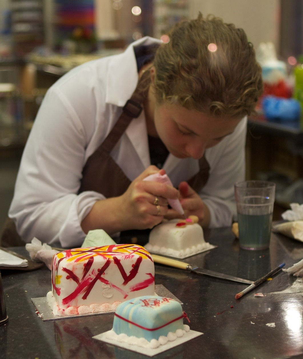 J And J Eat Their Way Around The World The Cake Shop (Oxford, England)