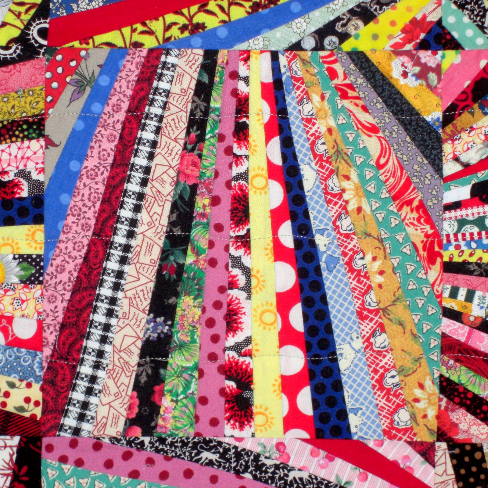 Selvage Blog See My Fan Quilt in Quiltmaker Magazine!