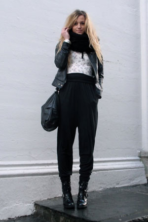 How To Wear Harem Pants 2011. Wear them relaxed and casual