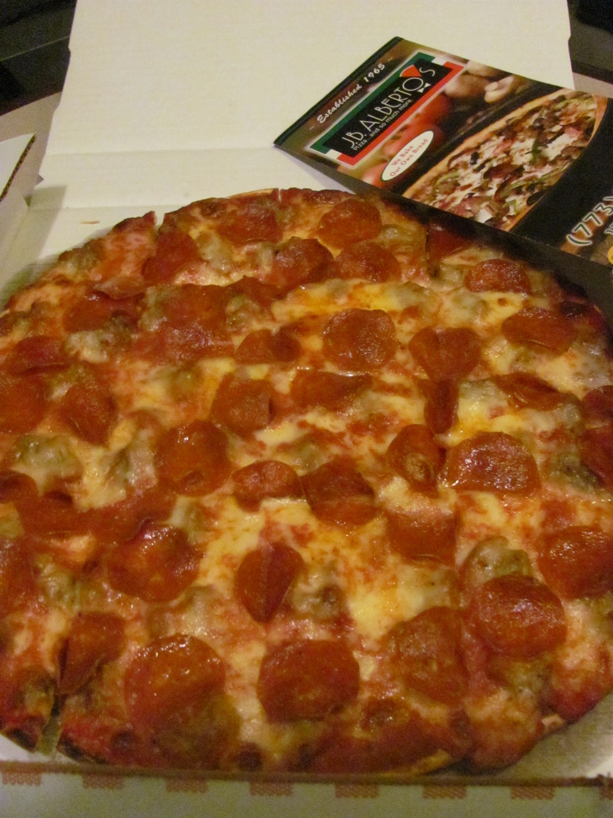 Rogers Park in 1,000 words Thank you to J.B. Alberto's Rogers Park