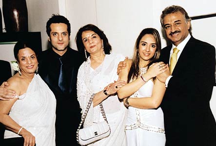 2wall Go To Wallxpresso Com Uday S Dating Mumtaz S Younger Daughter Largest devotee marriage india, vedic marriage, vivaha yagya, divine marriage, vaishnava devotee marriage is devotional servicefor vaishnavas. 2wall blogger