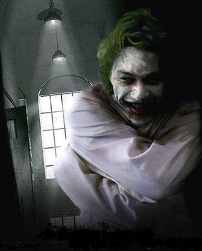 [Heath-Ledger-joker04_bg.JPG]