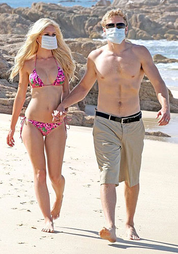 [swine-flu-heidi-montag-spencer-pratt.jpg]