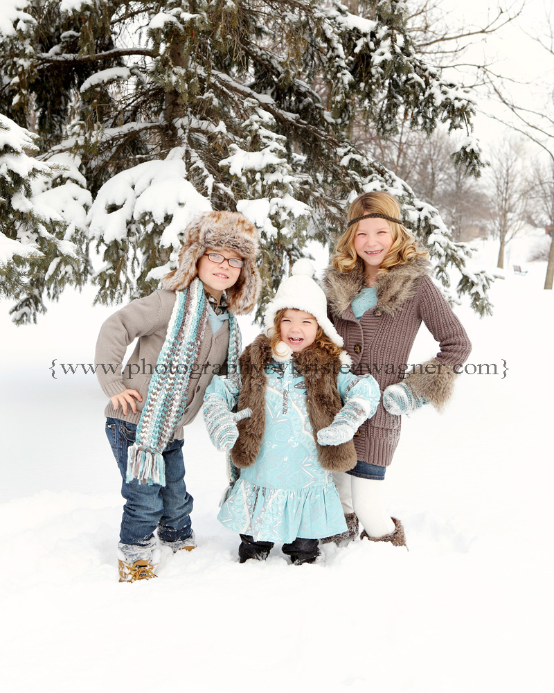 Winter | Winter family photos, Winter family photoshoot, Winter family