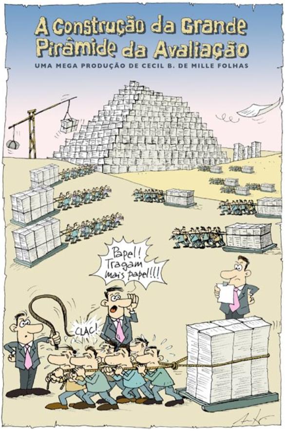 [ConstrGrandePirÃ¢mide.JPG]