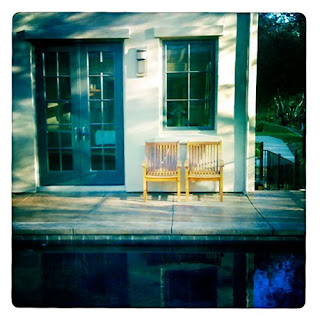 pool side hipstamatic iphone apps iphoneography