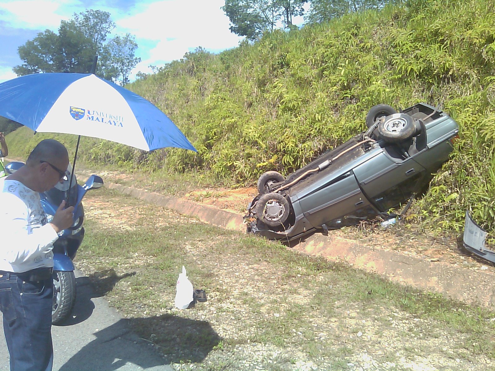 Gambar Kereta Kembara